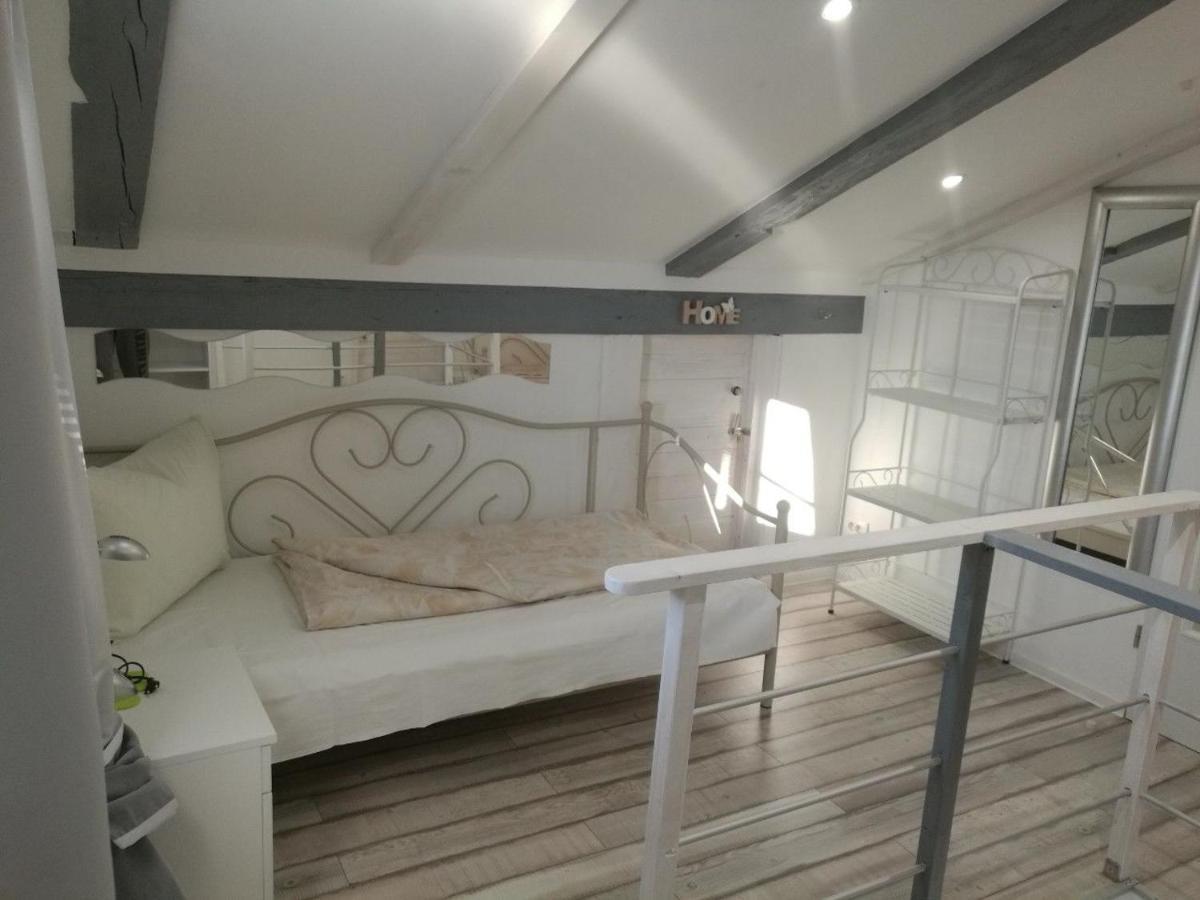Apartments Lavarin Novi Vinodolski Kültér fotó