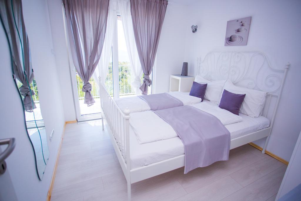 Apartments Lavarin Novi Vinodolski Kültér fotó