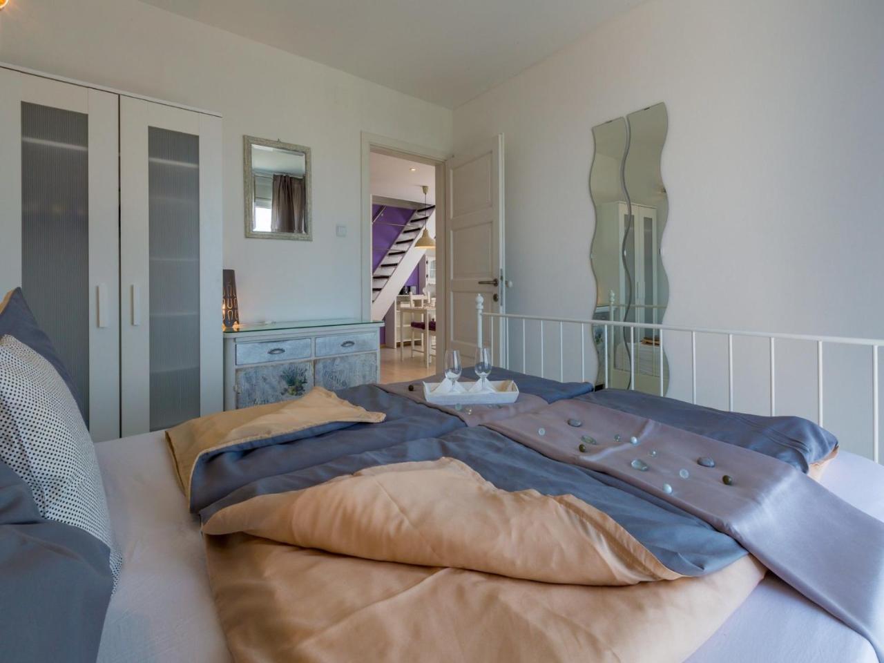 Apartments Lavarin Novi Vinodolski Kültér fotó