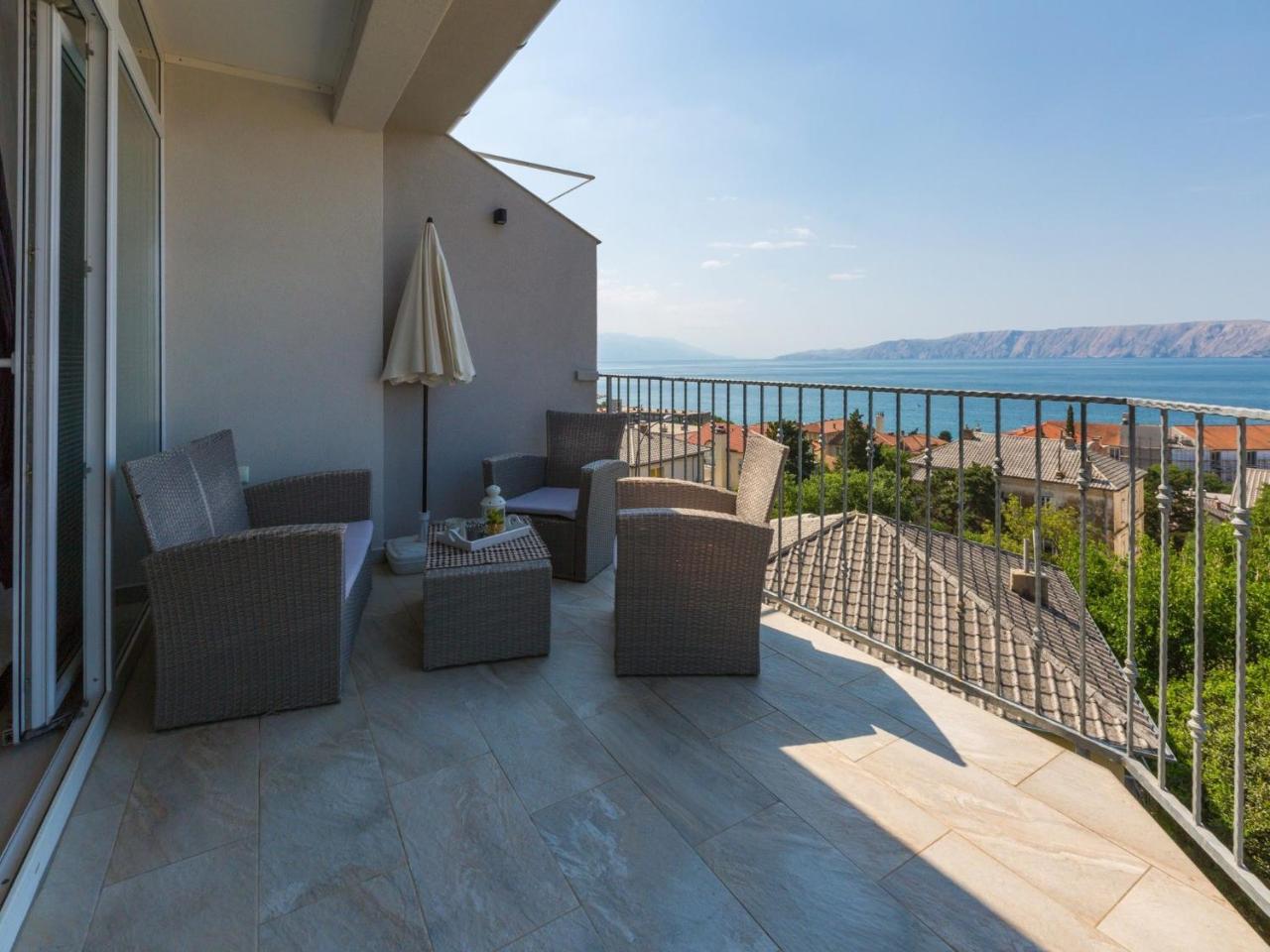 Apartments Lavarin Novi Vinodolski Kültér fotó
