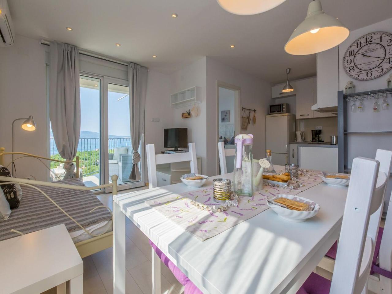 Apartments Lavarin Novi Vinodolski Kültér fotó