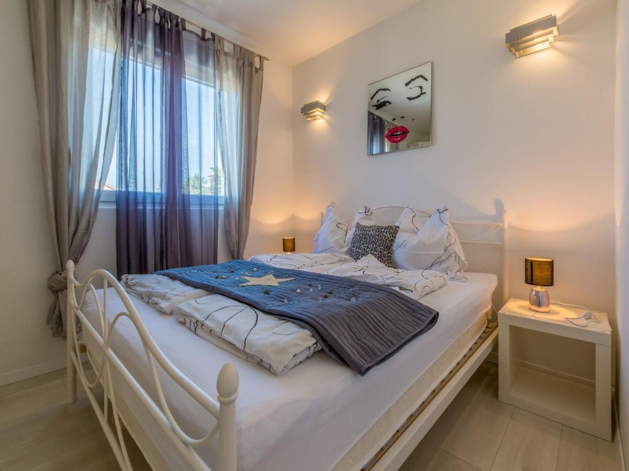 Apartments Lavarin Novi Vinodolski Kültér fotó
