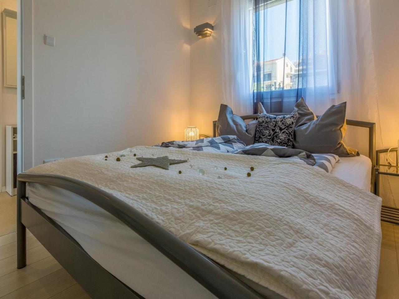 Apartments Lavarin Novi Vinodolski Kültér fotó