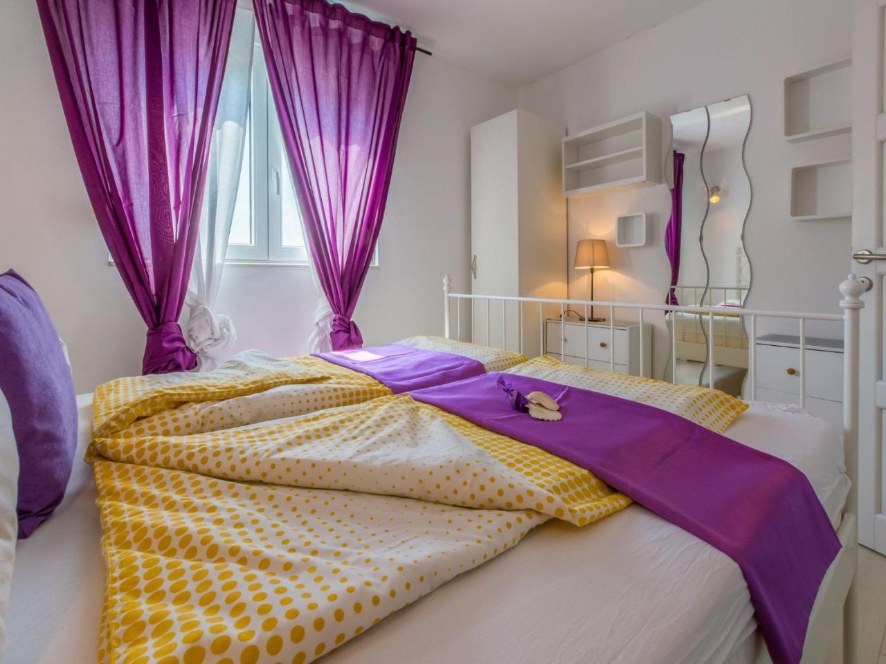 Apartments Lavarin Novi Vinodolski Kültér fotó